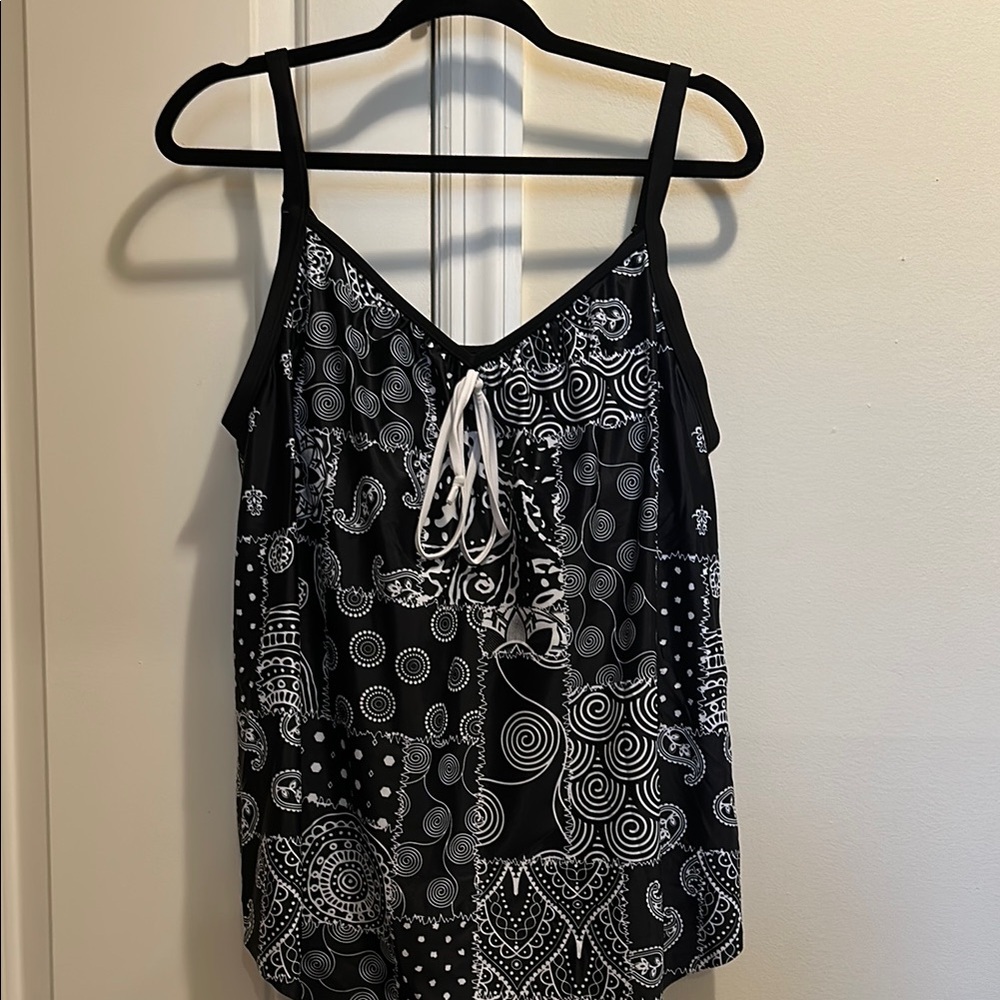 Black and White Women's Top